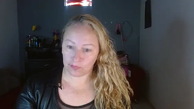 Snapshot of emperabigbootybigass chatting on 01/27/25, 01:19 emperabigbootybigass online show from 01/27/25, 01:19