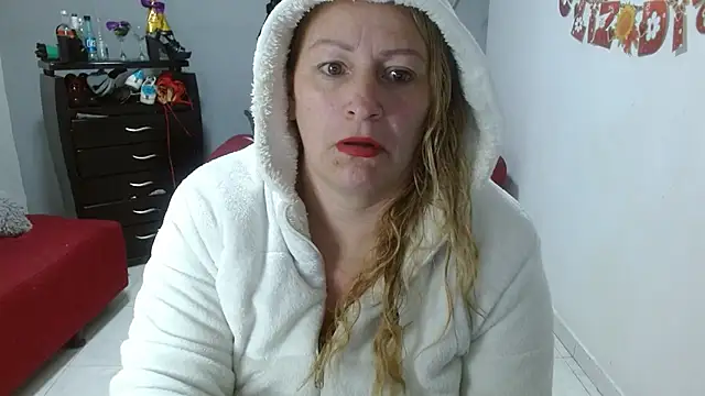 Snapshot of emperabigbootybigass chatting on 02/28/25, 12:31 emperabigbootybigass online show from 02/28/25, 12:31