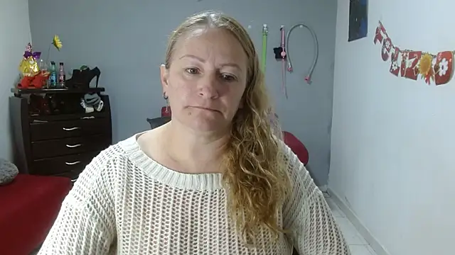 Snapshot of emperabigbootybigass chatting on 03/04/25, 12:22 emperabigbootybigass online show from 03/04/25, 12:22