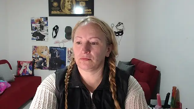 Snapshot of emperabigbootybigass chatting on 10/03/25, 12:13 emperabigbootybigass online show from 10/03/25, 12:13
