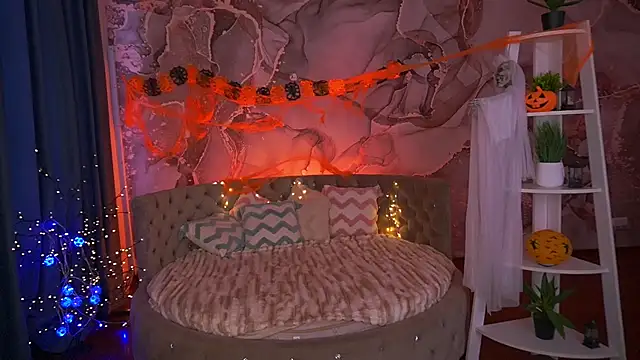 Snapshot of EmilySunshineS chatting on 10/29/25, 07:21 EmilySunshineS online show from 10/29/25, 07:21