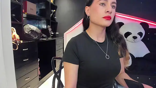 Coral Gibson online show from 09/23/25, 12:52