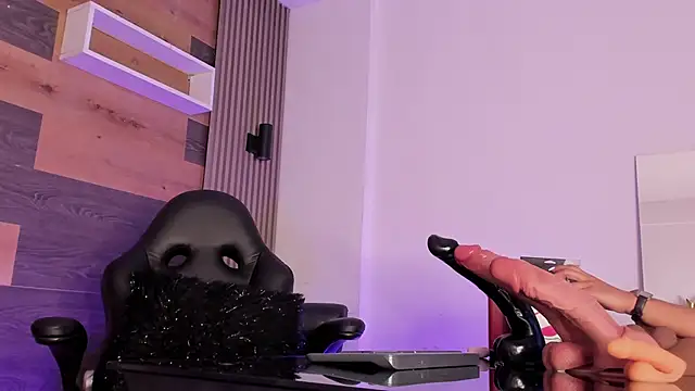 Snapshot of Ellaochoa chatting on 09/25/25, 11:36 Ellaochoa online show from 09/25/25, 11:36