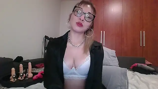 KarolinaReaper online show from 02/07/25, 07:17