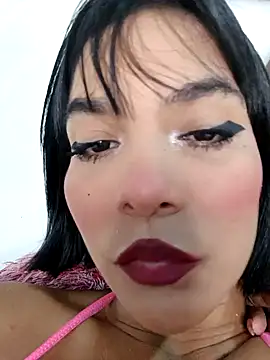 Snapshot of misskitty19-01 chatting on 01/28/25, 11:38 misskitty19-01 online show from 01/28/25, 11:38