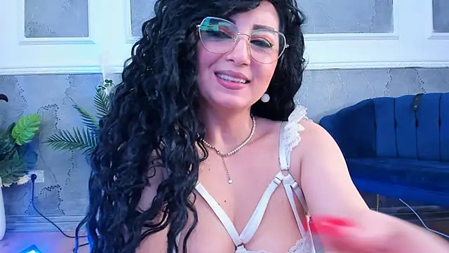 Snapshot of anissia_teaser chatting on 02/08/25, 08:20 anissia teaser online show from 02/08/25, 08:20