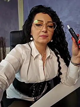 Snapshot of anissia_teaser chatting on 02/27/25, 07:55 anissia teaser online show from 02/27/25, 07:55