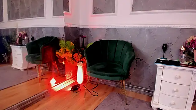 Snapshot of anissia_teaser chatting on 03/04/25, 10:35 anissia teaser online show from 03/04/25, 10:35