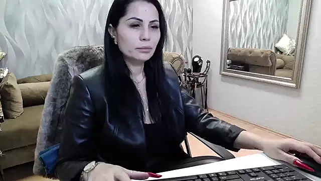 Sara Poison online show from 10/11/25, 03:39