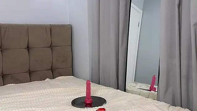 magnificent angel online show from 02/13/25, 10:00