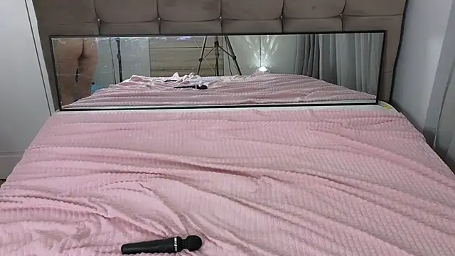 magnificent angel online show from 03/13/25, 10:54