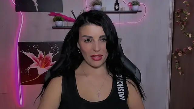 KayWuds online show from 02/08/25, 06:12