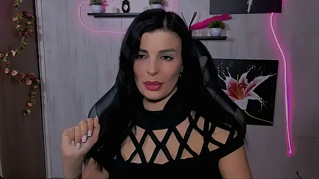 KayWuds online show from 02/09/25, 05:22