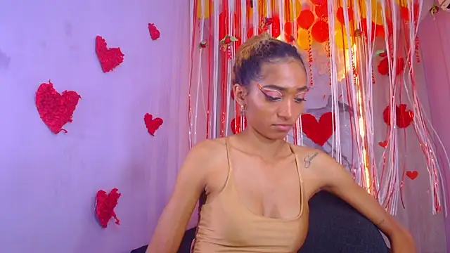 Snapshot of Charlotte_Love10 chatting on 02/12/25, 06:40 Charlotte Love10 online show from 02/12/25, 06:40