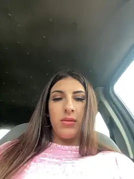 Snapshot of SashaBelle_ chatting on 11/11/25, 06:13 SashaBelle online show from 11/11/25, 06:13