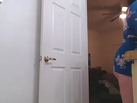 AlyssiaAmoreXO online show from 01/25/25, 09:35