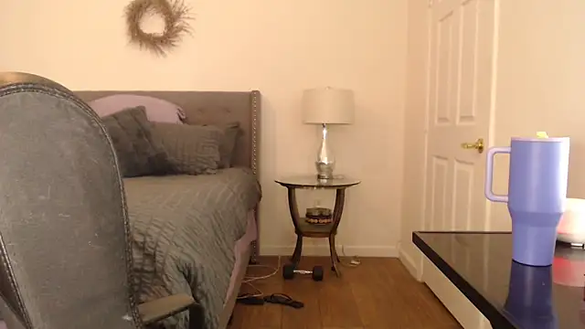 AlyssiaAmoreXO online show from 09/16/25, 07:04