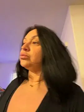 AlyssiaAmoreXO online show from 10/26/25, 05:19