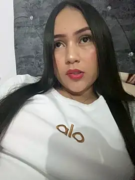YuliiCamm online show from 01/17/25, 12:10