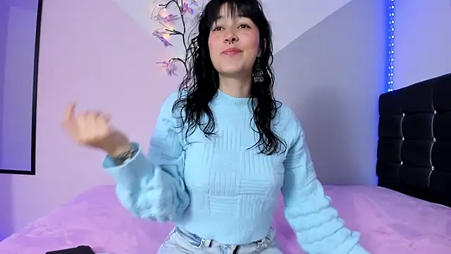 Camcrush   online show from 09/20/25, 12:50