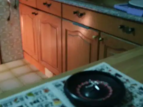 VeneRed online show from 11/19/25, 06:30