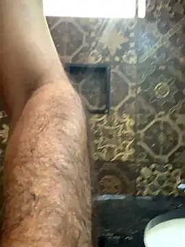 Snapshot of desiduzz21 chatting on 12/05/24, 05:37 desiduzz21 online show from 12/05/24, 05:37