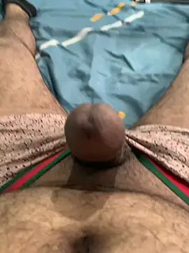 Snapshot of desiduzz21 chatting on 12/15/24, 11:12 desiduzz21 online show from 12/15/24, 11:12