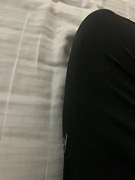 Snapshot of desiduzz21 chatting on 12/16/24, 07:32 desiduzz21 online show from 12/16/24, 07:32