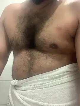 Snapshot of desiduzz21 chatting on 12/17/24, 06:20 desiduzz21 online show from 12/17/24, 06:20