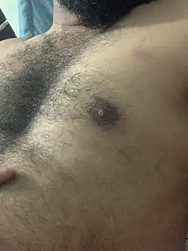 Snapshot of desiduzz21 chatting on 12/23/24, 06:16 desiduzz21 online show from 12/23/24, 06:16