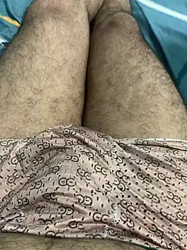 Snapshot of desiduzz21 chatting on 12/29/24, 05:33 desiduzz21 online show from 12/29/24, 05:33