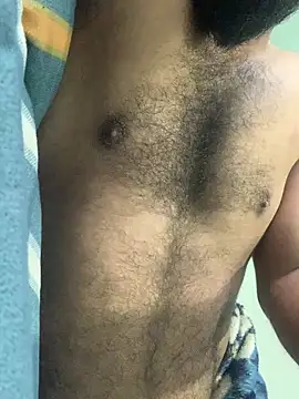 Snapshot of desiduzz21 chatting on 01/02/25, 02:33 desiduzz21 online show from 01/02/25, 02:33