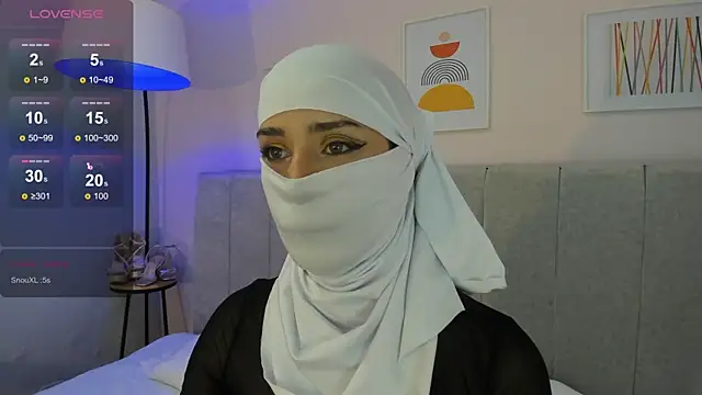 Snapshot of rawiya chatting on 02/07/25, 11:34 rawiya online show from 02/07/25, 11:34