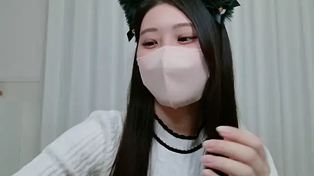 yuki room online show from 09/24/25, 01:14