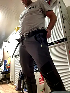 Snapshot of Lecatore80 chatting on 10/04/25, 10:35 Lecatore80 online show from 10/04/25, 10:35