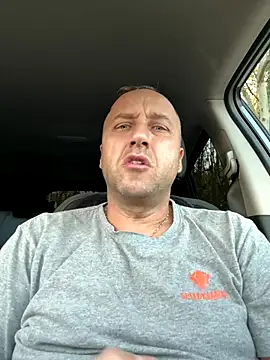 Snapshot of Lecatore80 chatting on 11/04/25, 03:55 Lecatore80 online show from 11/04/25, 03:55