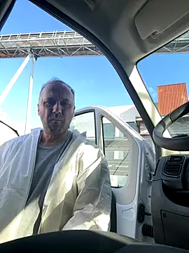 Snapshot of Lecatore80 chatting on 11/12/25, 11:54 Lecatore80 online show from 11/12/25, 11:54