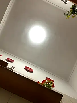 Snapshot of Lecatore80 chatting on 11/15/25, 08:38 Lecatore80 online show from 11/15/25, 08:38