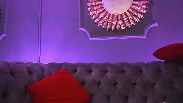 Lucy Williiams online show from 12/11/24, 11:21