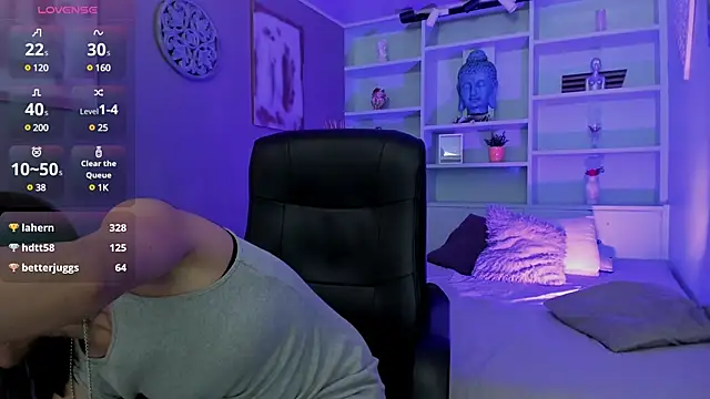 Lucy Williiams online show from 02/13/25, 08:55