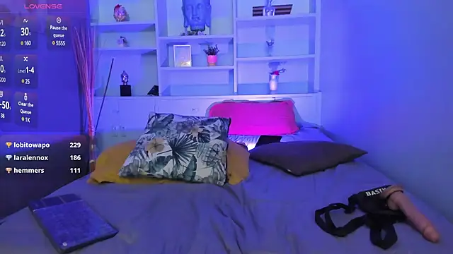 Lucy Williiams online show from 02/22/25, 08:31