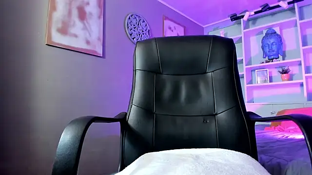 Lucy Williiams online show from 03/09/25, 12:21