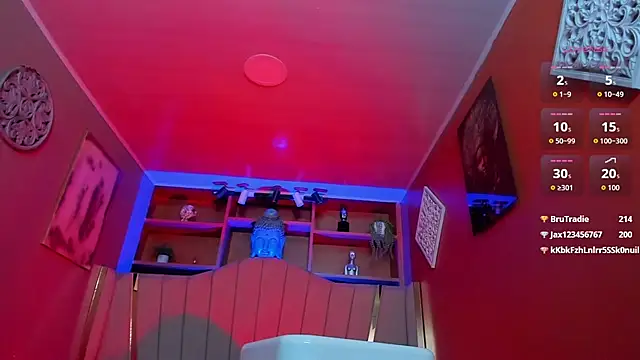 Lucy Williiams online show from 10/03/25, 12:57