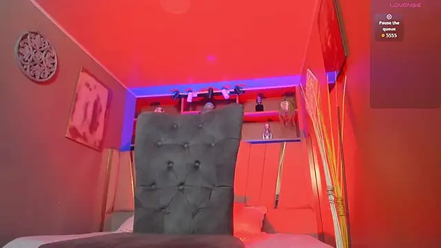 Lucy Williiams online show from 10/30/25, 11:33