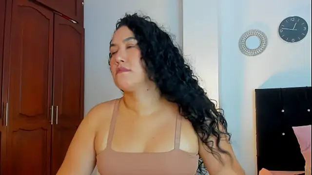 kathyajhonss online show from 10/24/25, 10:06