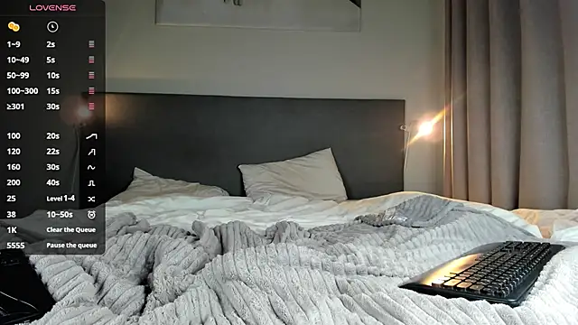 jesssicamooon online show from 03/02/25, 10:27