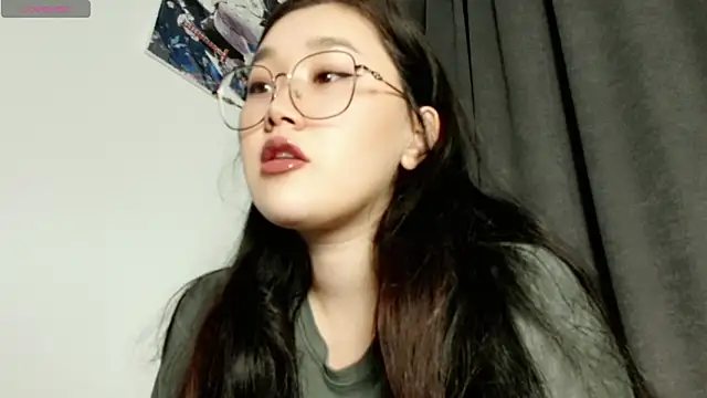 Snapshot of Jennatyan chatting on 03/16/25, 03:28 Jennatyan online show from 03/16/25, 03:28
