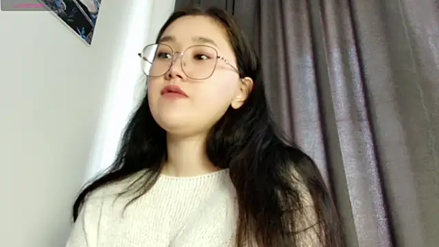 Snapshot of Jennatyan chatting on 03/20/25, 10:10 Jennatyan online show from 03/20/25, 10:10