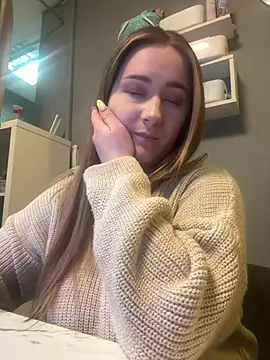 Snapshot of Emma_B1uem chatting on 01/12/25, 07:32 Emma B1uem online show from 01/12/25, 07:32