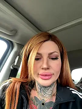 Snapshot of krysstal003 chatting on 11/15/25, 10:45 krysstal003 online show from 11/15/25, 10:45